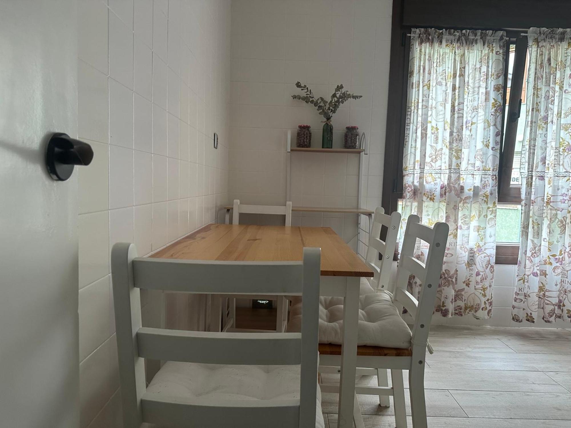 Itos Flats Infiesto Apartman Kültér fotó